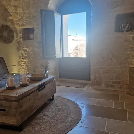 Trulli Aura Bianca 3* Alberobello