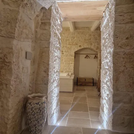 Trulli Aura Bianca 3*